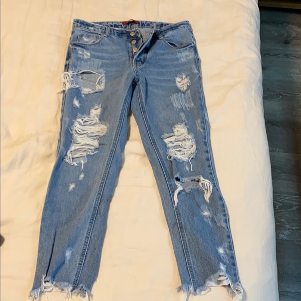 Boyfriend distressed jeans